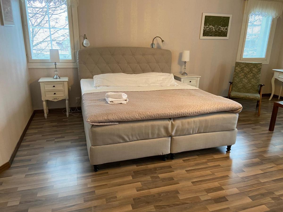 Lyhdyn Tila Hotel Kaarina Esterno foto
